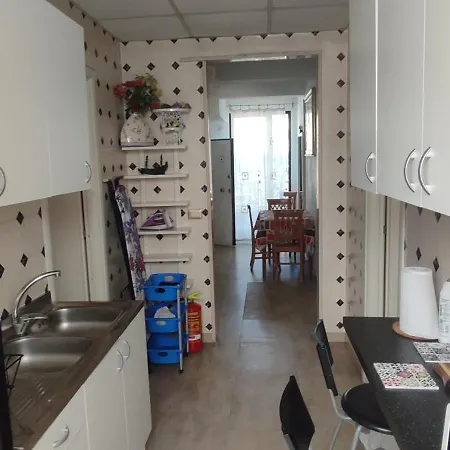 Fisherman's Nest, Near Seaside,shops,old Town 2 Terraces Apartment